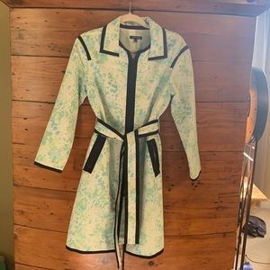 Beautiful spring lined jacket in turquoise and light green. Unique pattern.